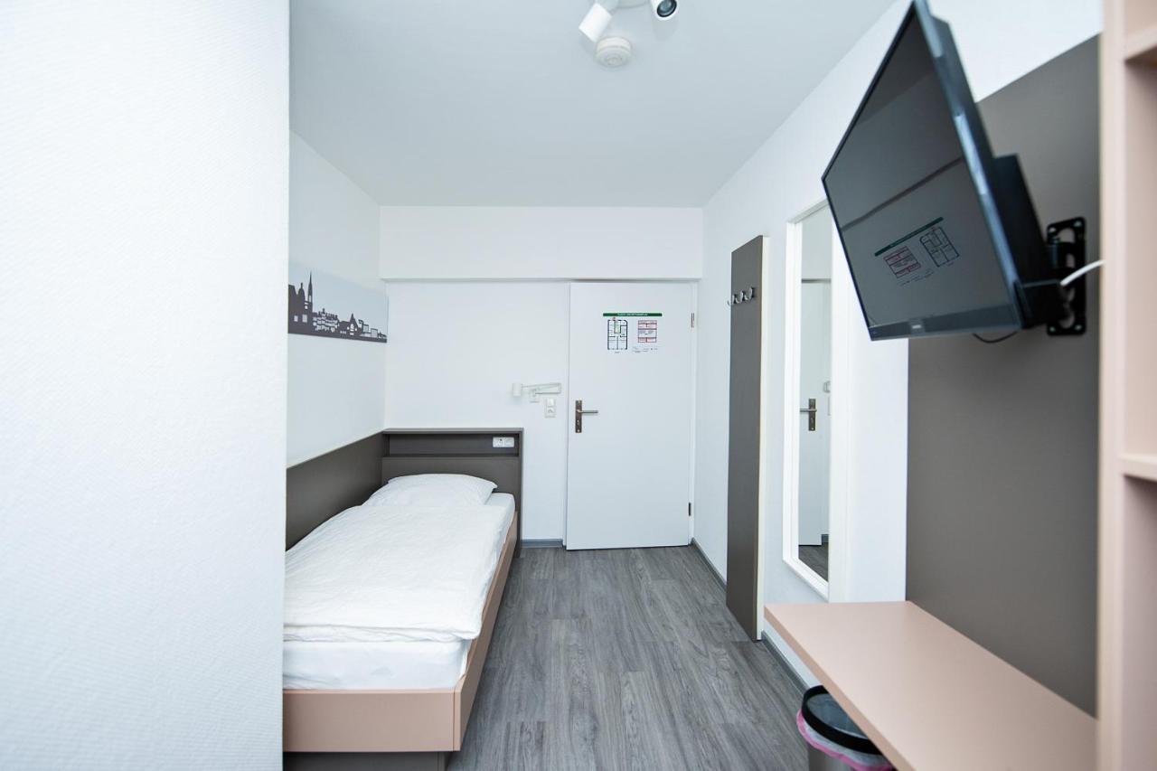 Hotel Stadtnah Ахен Экстерьер фото